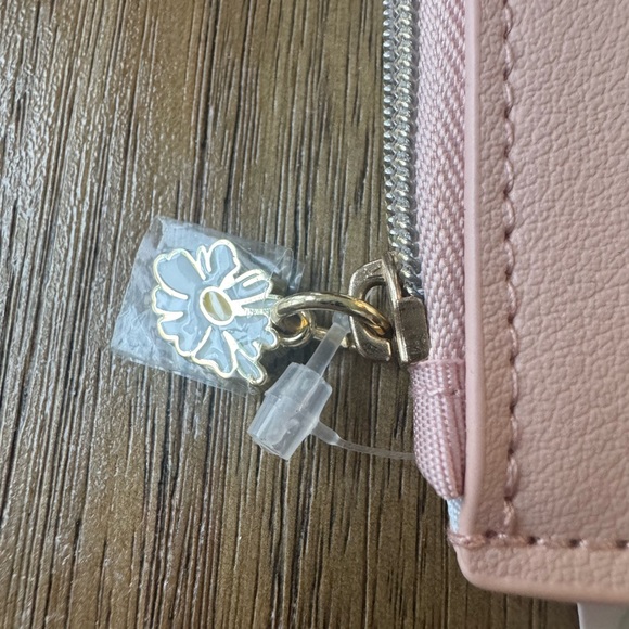 Pokemon Pikachu’s Egg Hunt Card Wallet! - Picture 5 of 6